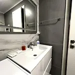 Modern W. A/c * Bucharest
