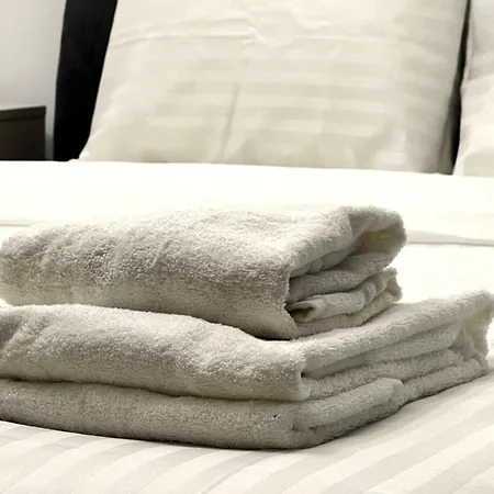 Modern W. A/c Apartman