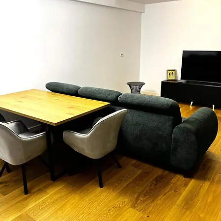 Modern W. A/c * Bukarest